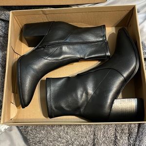 Black Steve Madden boots
